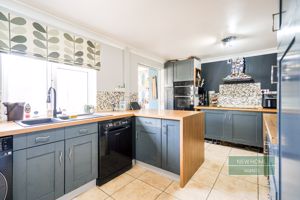 Photo 15- click for photo gallery